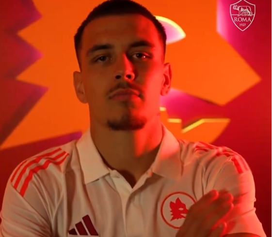 記者：貝蒂斯希望冬季租借羅馬中場(chǎng)勒費(fèi)，并擁有球員的優(yōu)先購(gòu)買(mǎi)權(quán)