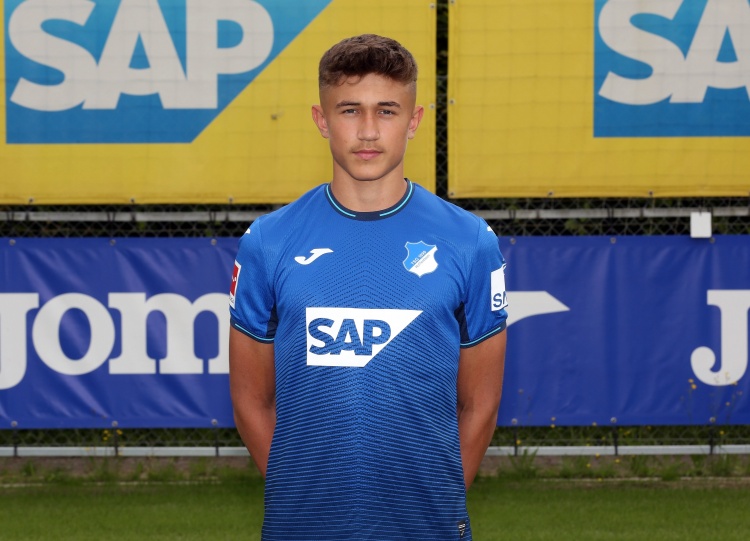 都體：與拜仁和法蘭克福競爭，尤文有意免簽霍芬海姆中場比紹夫