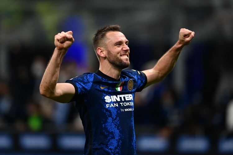 意媒：那不勒斯兩周前曾邀請德弗里被拒絕，之后轉而聯(lián)系達尼洛