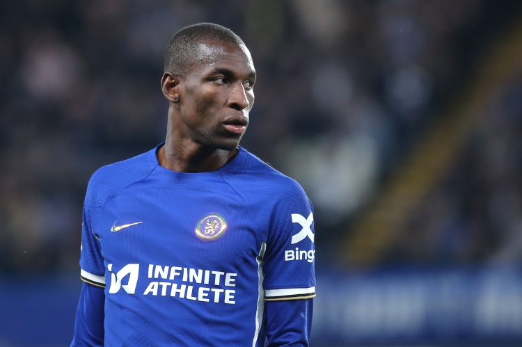 默森：客場(chǎng)作戰(zhàn)藍(lán)軍應(yīng)讓杰克遜首發(fā)，派上恩昆庫(kù)是巨大錯(cuò)誤