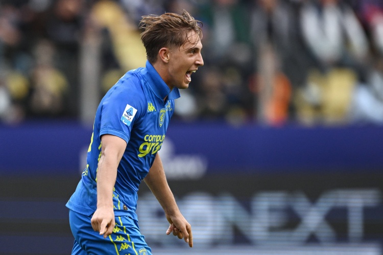 迪馬濟奧：那不勒斯有意冬季引進法齊尼，拉齊奧目前在競爭中占優(yōu)