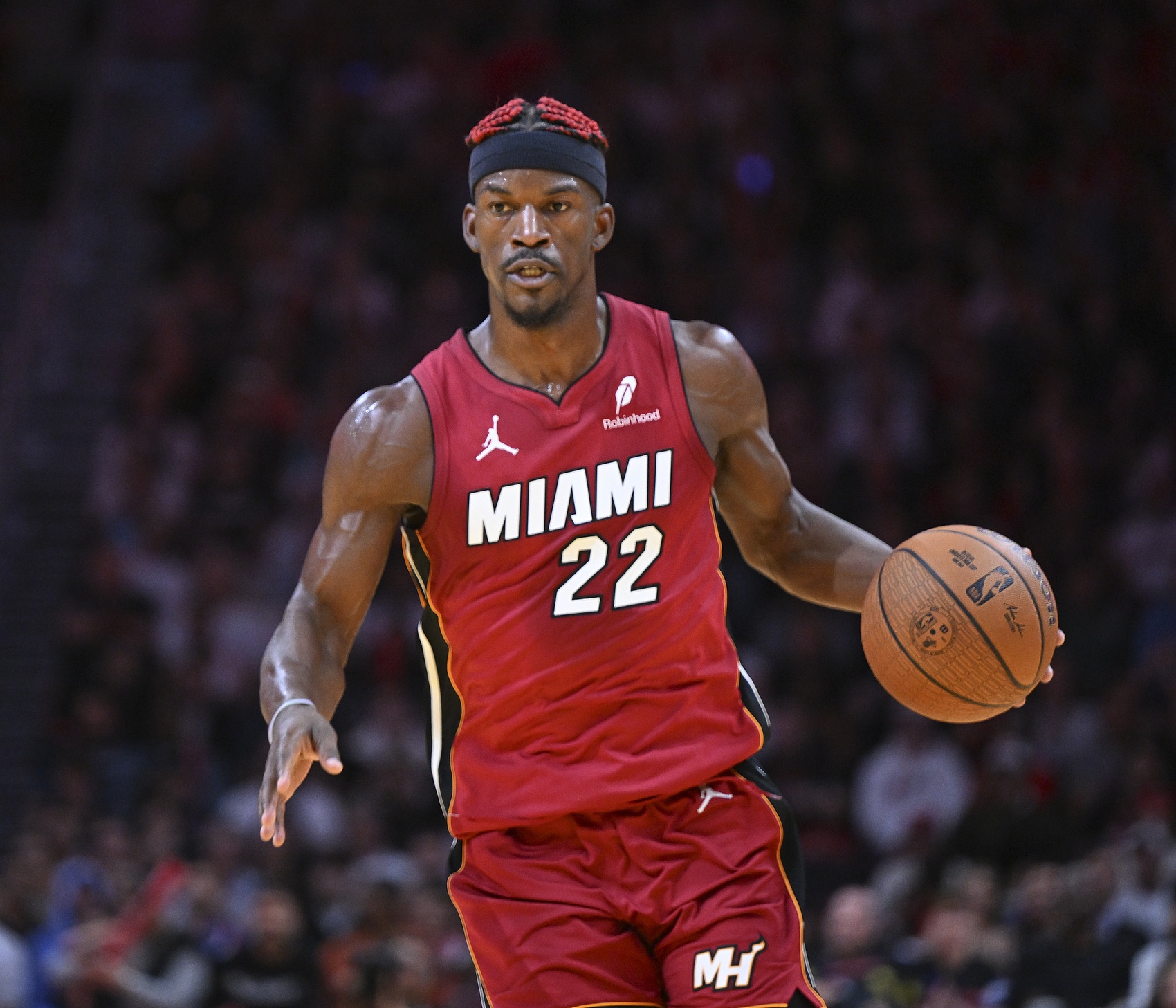 路威：東契奇都能被交易 你還能責(zé)怪巴特勒想控制自己的未來(lái)嗎？